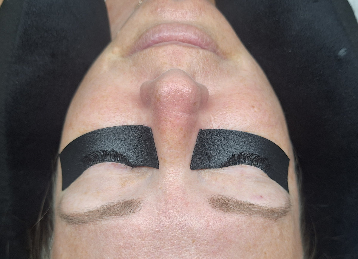 🖤 Patchs noirs UV en mousse – 110 unités